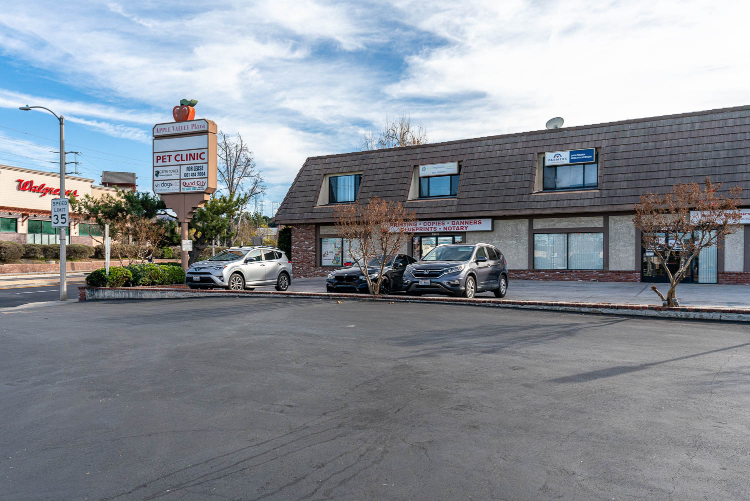 New Sublease Opportunity in Santa Clarita: Prime Professional Office Space